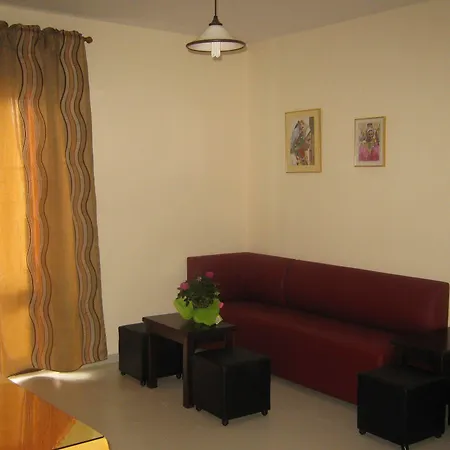 Amaryllis 2* 카르파토스