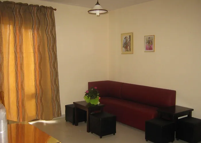 Amaryllis 2* كارباثوس